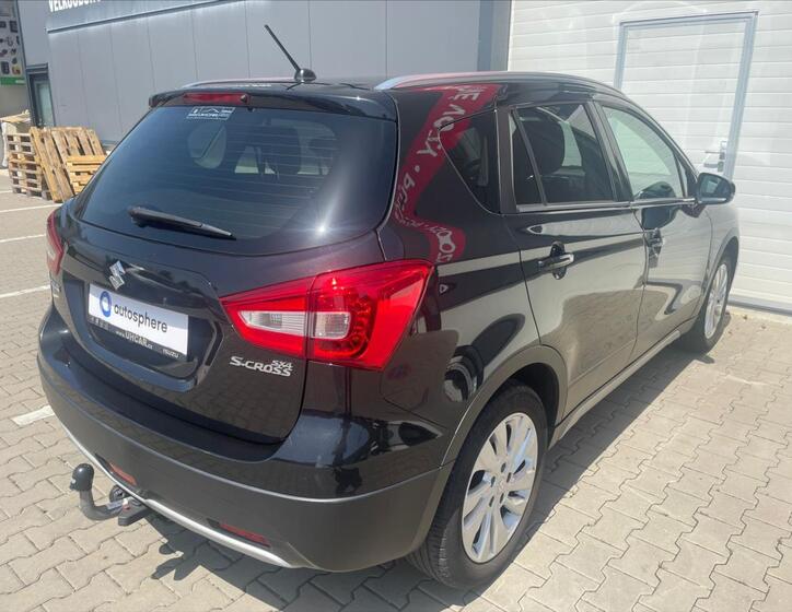 Suzuki SX4 S-Cross 4