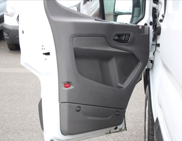 Ford Transit 12