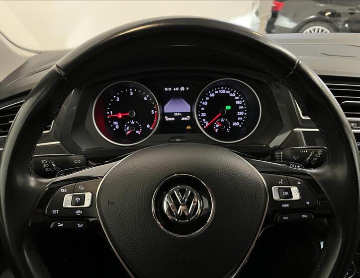 Volkswagen Tiguan 15