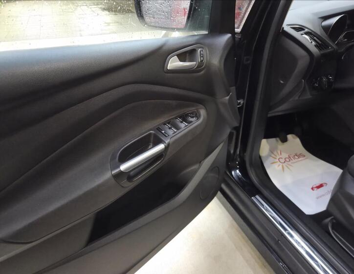 Ford C-MAX 21