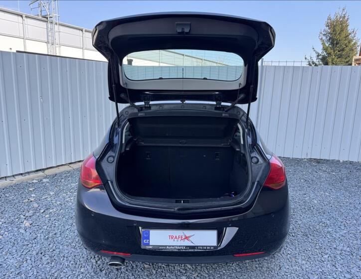 Opel Astra 12
