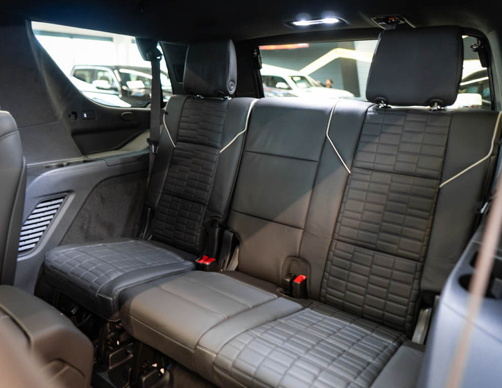 Cadillac Escalade 42