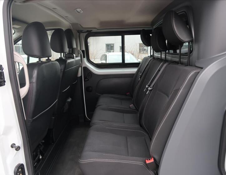 Renault Trafic 17