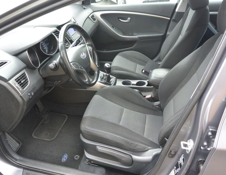 Hyundai i30 8