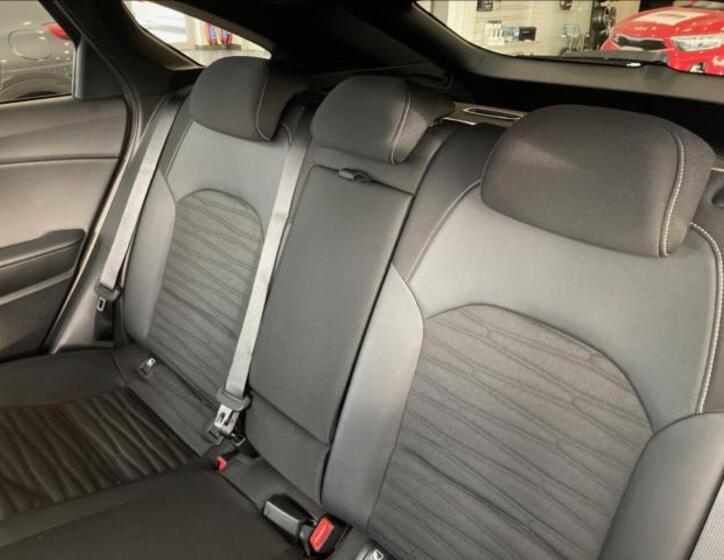 KIA ProCeed 4