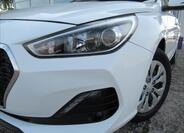 Hyundai i30 4