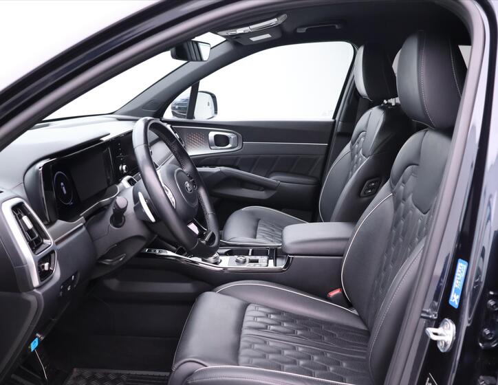 KIA Sorento 13