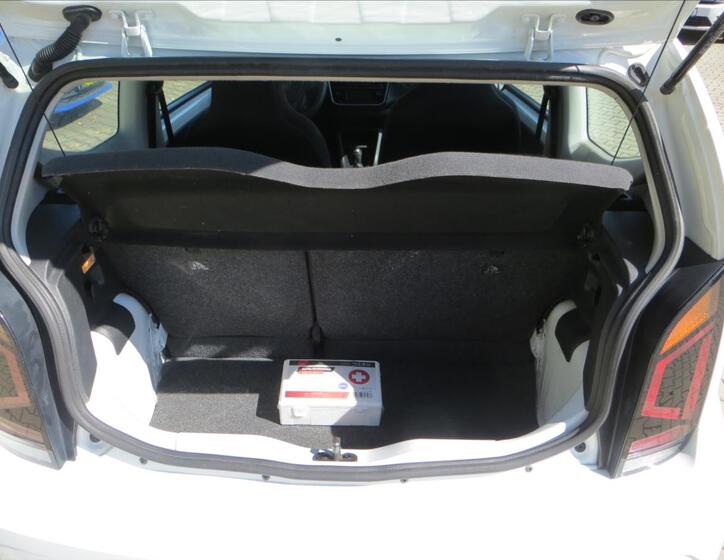 Volkswagen up! 7