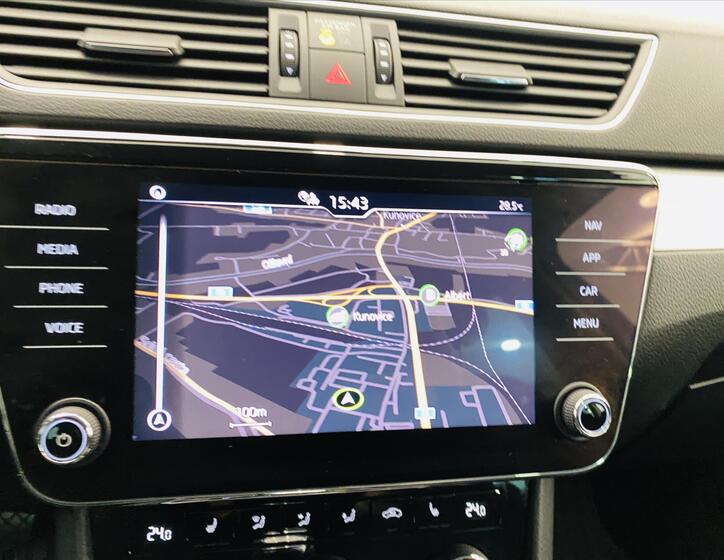 Škoda Superb 14