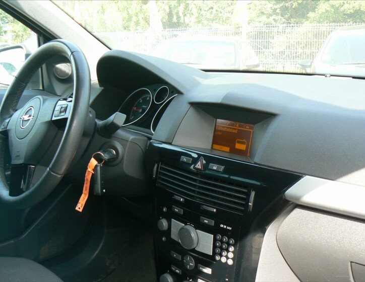 Opel Astra 12