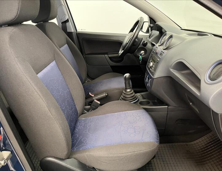 Ford Fiesta 15