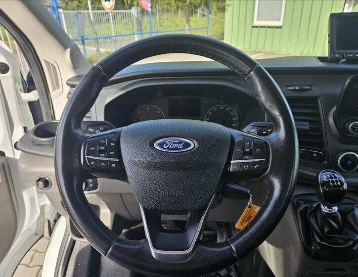 Ford Transit 10