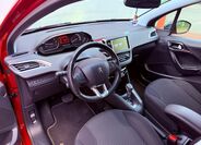 Peugeot 208 14