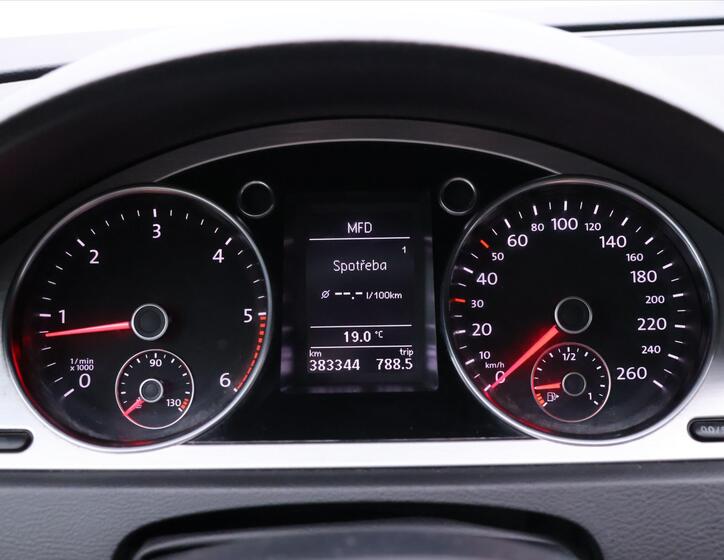 Volkswagen Passat 19