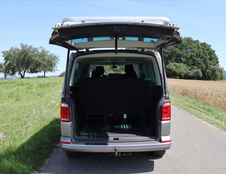 Volkswagen Multivan 9