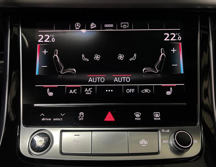 Audi Q7 21