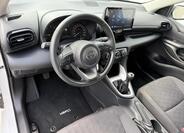 Toyota Yaris 8