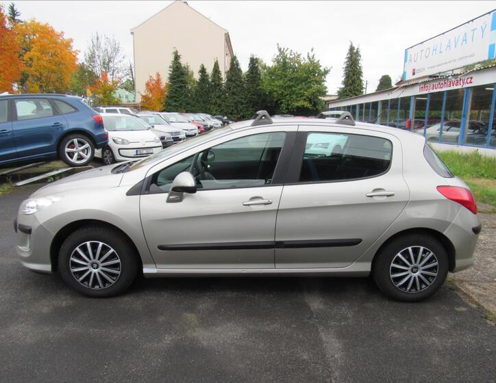 Peugeot 308 7