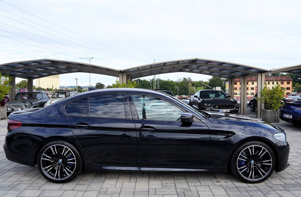 BMW M5