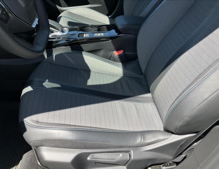 Peugeot 2008 11