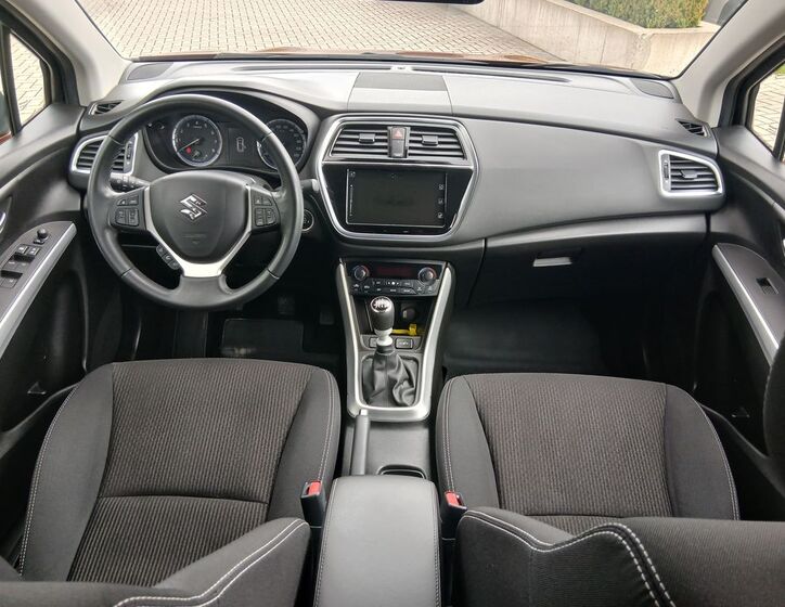 Suzuki SX4 S-Cross 17