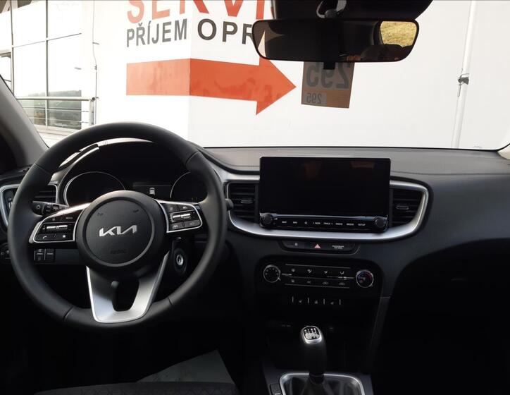 KIA Ceed 10