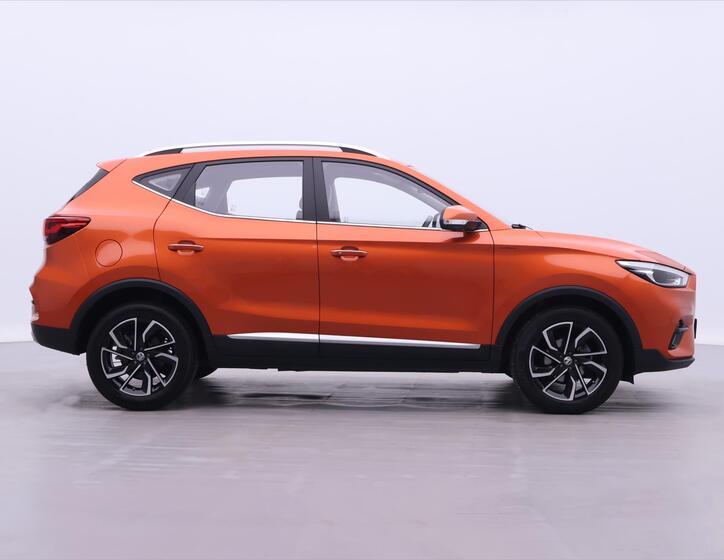 MG ZS 8