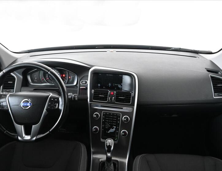 Volvo XC60 11