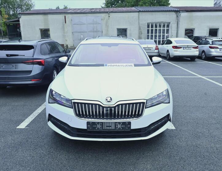 Škoda Superb 1