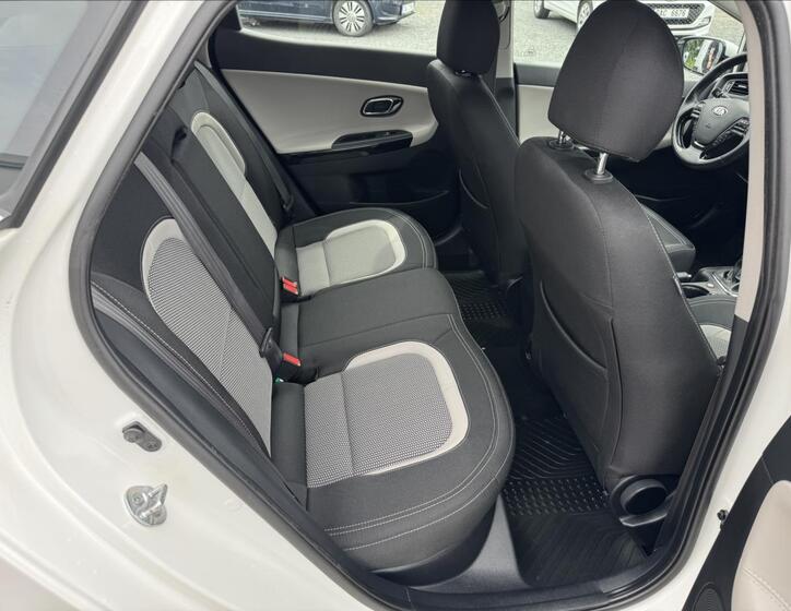 KIA Ceed 11
