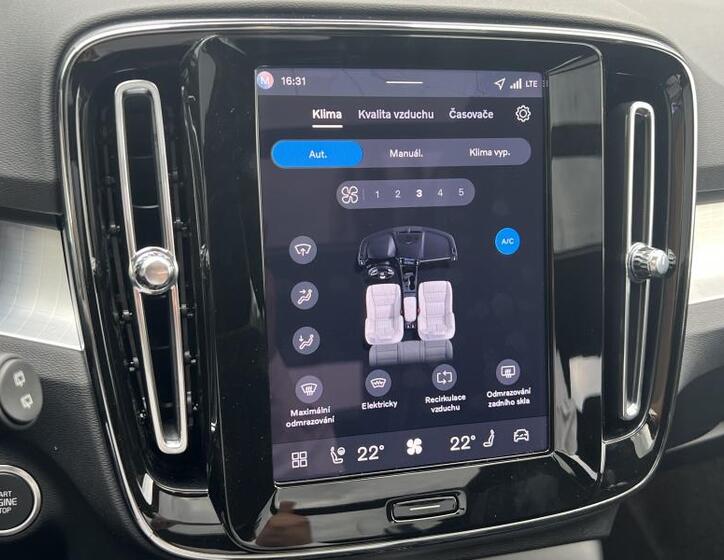 Volvo XC40 14