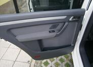 Volkswagen Touran 13