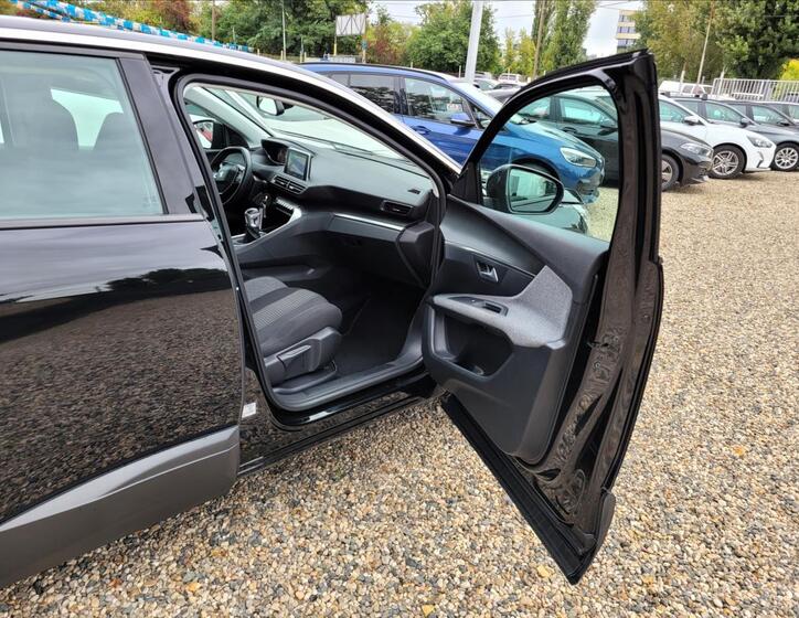 Peugeot 3008 10