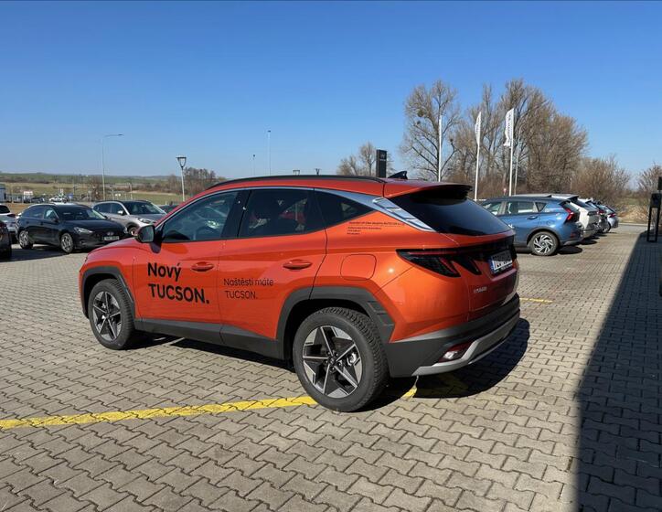Hyundai Tucson 4