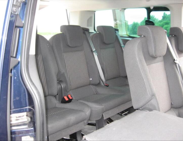 Ford Tourneo Custom 11