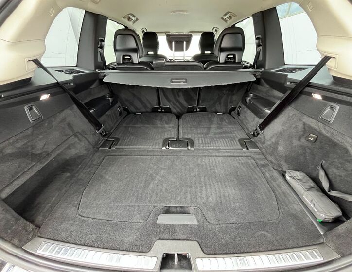 Volvo XC90 10