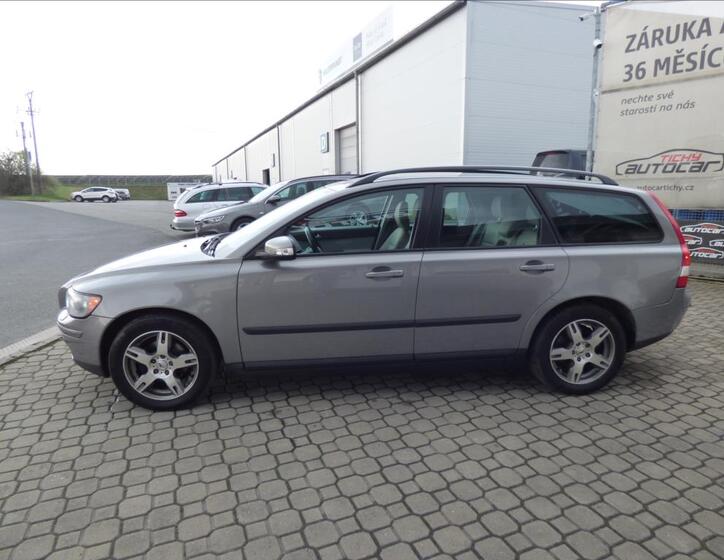 Volvo V50 6