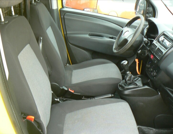 Fiat Dobló 13