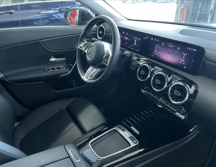 Mercedes-Benz CLA 18