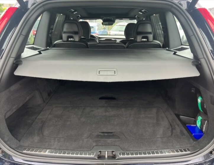 Volvo XC90 6