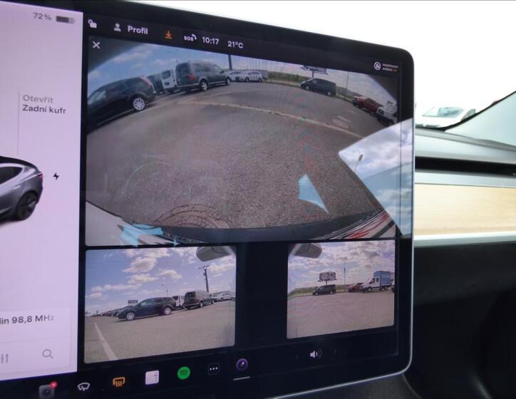 Tesla Model 3 24