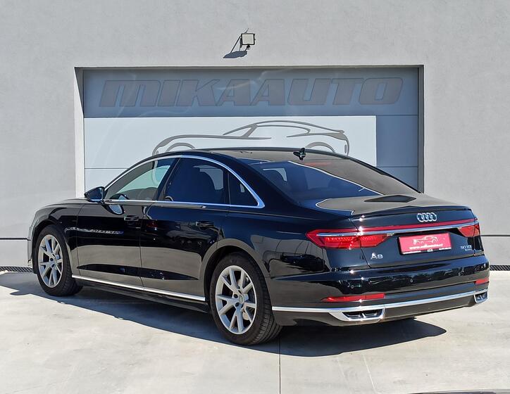Audi A8 7