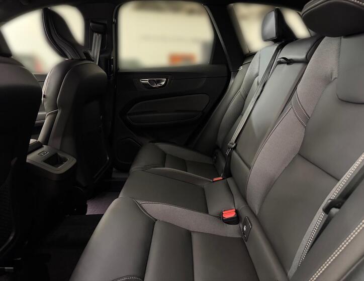 Volvo XC60 11