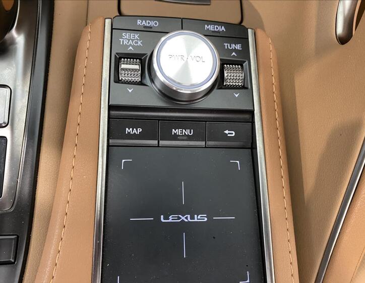 Lexus LC 500 17