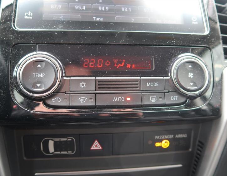 Mitsubishi L200 19