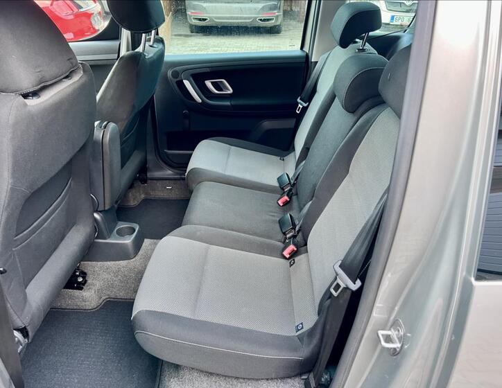 Škoda Roomster 12