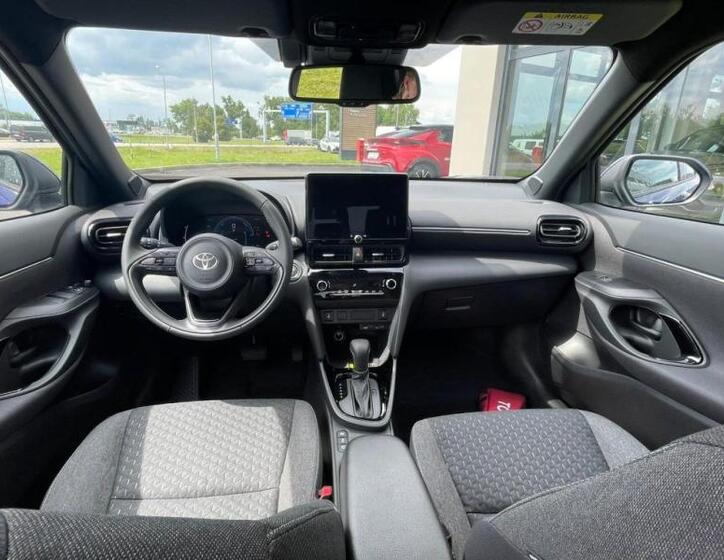 Toyota Yaris Cross 11