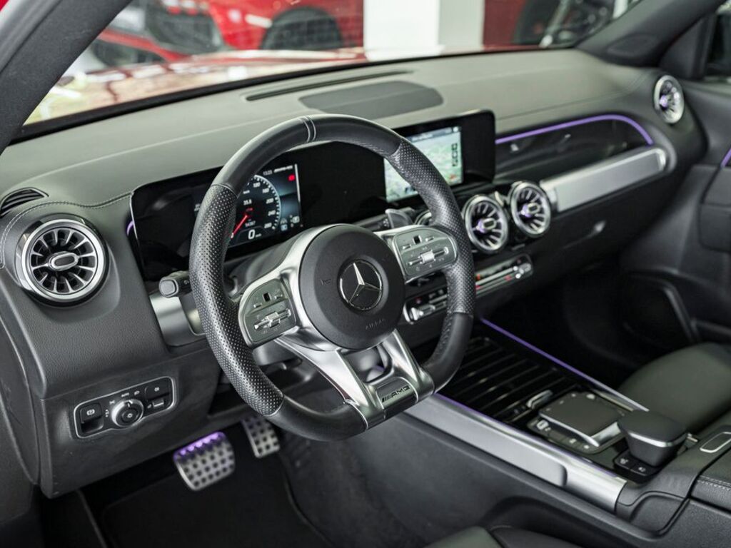 Mercedes-Benz GLB 5