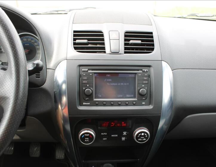 Suzuki SX4 16