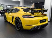 Porsche Cayman 4